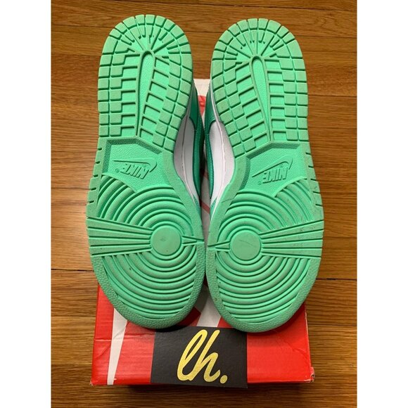 Size 8 W Nike Dunk Low "Green Glow" - Picture 8 of 10